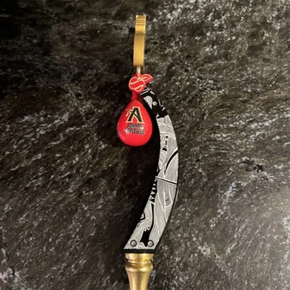 Johnny Appleseed Hard Apple 🍎  Cider Swiveling Tapper Handle, Movement 12.5”.